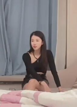 飞哥3000元约商学院在校清纯舞蹈生神似奶茶妹