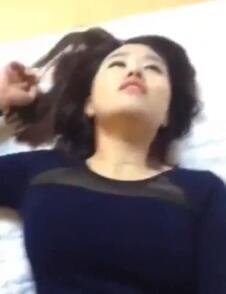 离婚3年的少妇同事,说安全期不用带套,今天她要彻底放纵一次