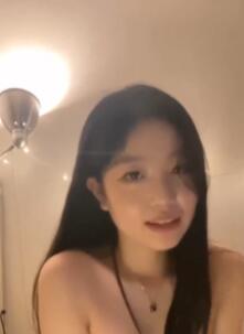 真实吃瓜黑料曝光!高颜值极品身材无毛白虎萝莉女大学生