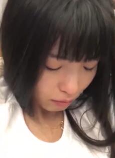 很多人在找的吃精少女蛇信子视频