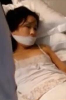 模特兼职的女同事,终于醉酒